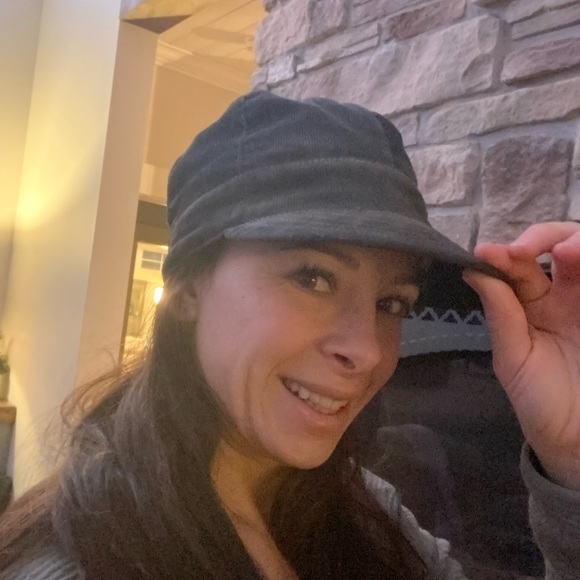 Meet your Posher, Robin - Picture 1 of 1